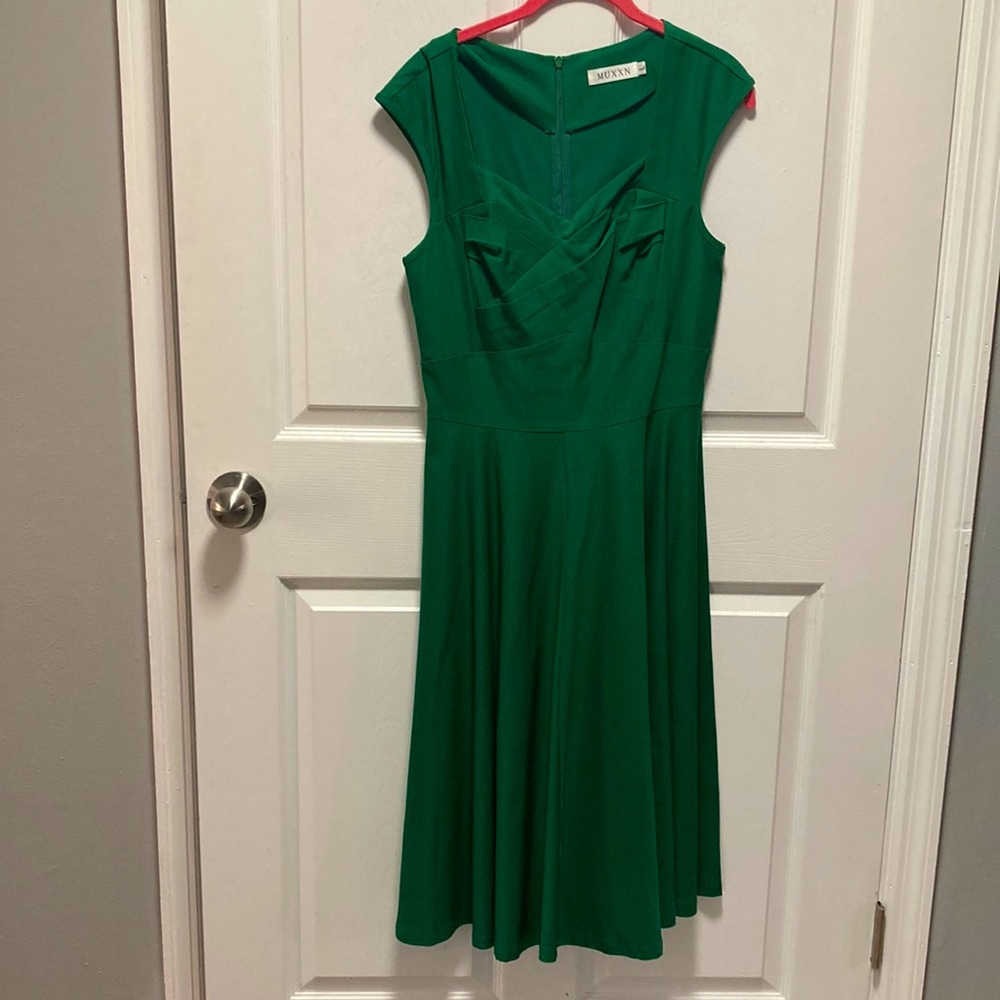 Green sweetheart dress size large
